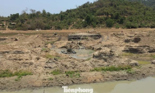 Hồ thuỷ lợi Khánh Hoà tan hoang vì 'cát tặc'