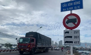 Cầu Xóm Bóng sẽ đóng từ ngày 26/3. Ảnh THỤC HIỀN.