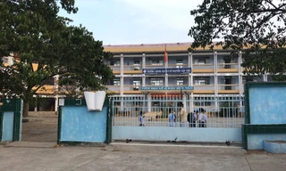 Học sinh lớp 9 đâm 2 bạn trọng thương ngay tại trường