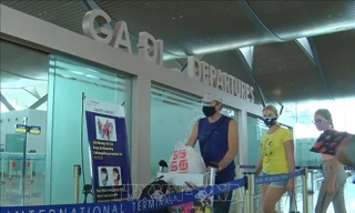 Đưa hơn 180 du khách Nga mắc kẹt tại Việt Nam về nước