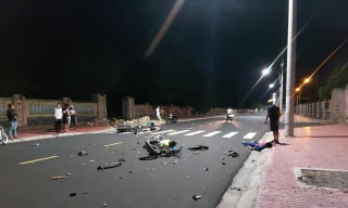 Hiện trường vụ tai nạn tại đường TRường Chinh, TP. Tuy Hoà. Ảnh CTV.