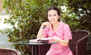 Em gái Cẩm Ly khoe nhan sắc trẻ trung như gái 18