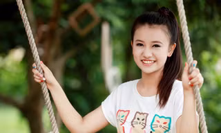 Nữ MC ‘Ong vàng’ nhí nhảnh bật mí chuyện nghề