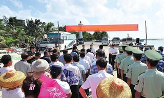 Trung Quốc sắp tung 200 tàu cá ra biển Đông