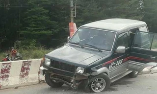 Suýt mất mạng vì đi chơi Tết bằng xe ô tô 'hết đát'