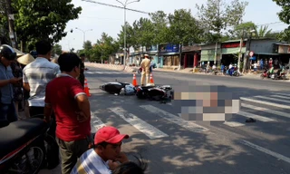 Người đàn ông bị xe khách chở chuyên gia nước ngoài cán tử vong