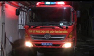 Xưởng dệt rộng 1.000m2 phát cháy trong đêm 