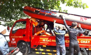 Nỗ lực tìm kiếm nam thanh niên nhảy cầu mất tích