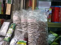 Phát hiện hai cơ sở bán thuốc cam nhiễm chì