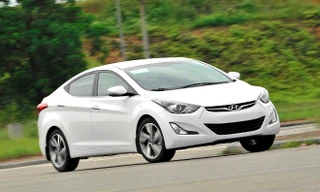 Xe Hàn Quốc đua nhau giảm giá