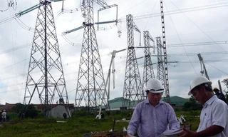 Đường dây 500kV Pleiku - Mỹ Phước - Cầu Bông sắp về đích