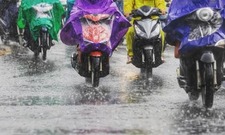 Áp thấp nhiệt đới tiến về miền Trung, nhiều nơi mưa đặc biệt to