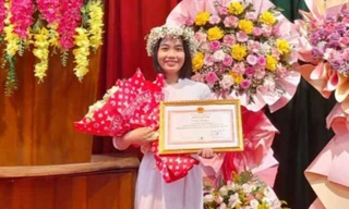 Nữ thủ khoa đầu vào vươn lên từ nghịch cảnh