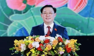 Chủ tịch Quốc hội: Khơi dậy khát vọng để TP Vinh thực sự là đô thị trung tâm của vùng Bắc Trung Bộ