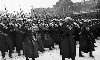 Ba đồng chí của Đoàn trong đội hình Sư đoàn quốc tế bảo vệ Liên Xô là ai?