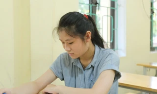 Nữ sinh khuyết tật không chọn 'đặc cách', quyết thi để chạm tới giấc mơ