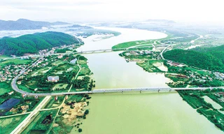 Tỉnh nào có diện tích lớn nhất Việt Nam từng bị chia tách, hợp nhất?