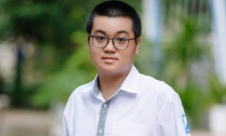 Thủ khoa lớp 10 của Hà Nội, em Nguyễn Hoàng Minh Quân. Ảnh: NVCC