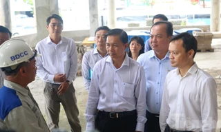 Chủ tịch Cần Thơ kiểm tra, tìm cách gỡ dự án bệnh viện nghìn tỷ 'đắp chiếu'