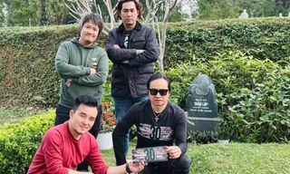 Sau 30 năm, ai còn nghe Bức Tường? 