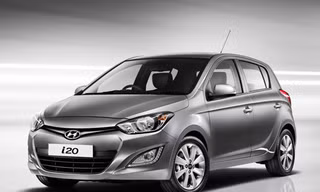 Hyundai báo giá i20 tại Anh