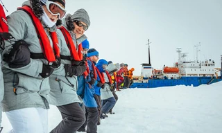 Bắt đầu giải cứu tàu Nga kẹt ở Nam Cực