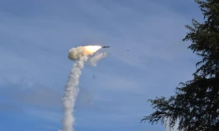 Tên lửa siêu thanh BrahMos phóng thất bại trên vịnh Bengal