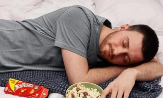 Vừa ăn no tuyệt đối không làm việc này vì dễ tổn thương dạ dày và mắc bệnh đường ruột nguy hiểm