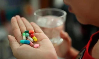 Khi đang uống thuốc, nên tuyệt đối tránh xa những loại nước này