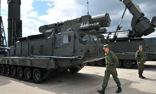 Hệ thống tên lửa phòng thủ S-400 của Nga. Ảnh: Sputnik