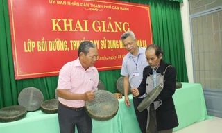 Khánh Hòa tăng cường bồi dưỡng, truyền dạy sử dụng nhạc cụ Mã la