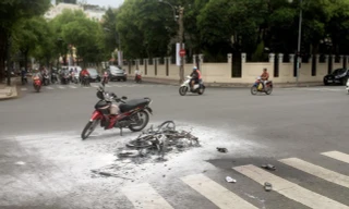 ‘Nín thở’ xem cảnh sát hình sự truy đuổi 2 tên cướp ở trung tâm Sài Gòn