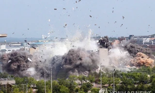 Văn phòng liên lạc liên Triều tại thành phố biên giới Kaesong bị Triều Tiên cho nổ tung vào ngày 16/6. Ảnh: Yonhap