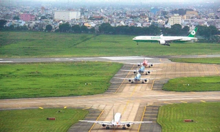 Đường lăn sân bay Tân Sơn Nhất, TP HCM. Ảnh: Báo GTVT