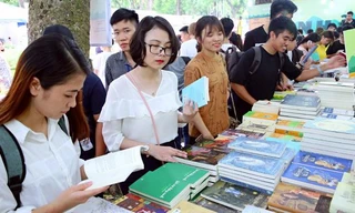 Văn hóa đọc ngày càng lan tỏa sâu rộng nhờ tổ chức tốt Ngày sách Việt Nam. Ảnh: Hà Nội mới