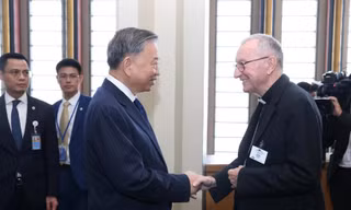 Tổng Bí thư, Chủ tịch nước Tô Lâm gặp Thủ tướng Tòa thánh Vatican