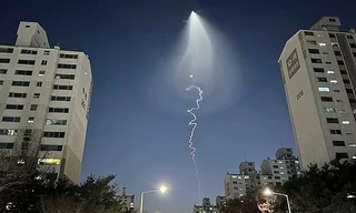 THẾ GIỚI 24H: Hàn Quốc phóng thử tên lửa, dân sợ hãi tưởng UFO 