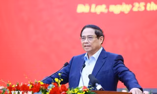 Thủ tướng: Muốn giữ vững an ninh-trật tự, người dân phải có cuộc sống ấm no