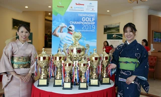 Những giải thưởng hấp dẫn với tổng giá trị lên tới 7 tỷ đồng đang chờ đón các golfer. Ảnh: Mạnh Thắng
