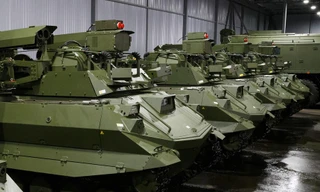 Nga bắt đầu sản xuất hàng loạt robot chiến đấu