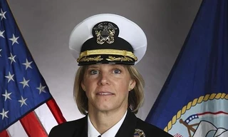 Mỹ có nữ chỉ huy tàu sân bay hạt nhân đầu tiên