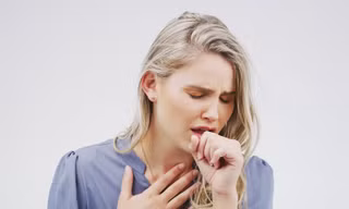 Bị ho, hắt hơi, sổ mũi muốn mau khỏi thì tránh xa những thực phẩm này