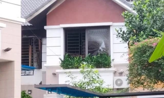 Cháy biệt thự lúc rạng sáng, 2 vợ chồng chủ nhà tử vong