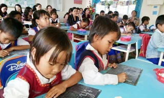 Đề xuất dạy tiếng Việt cho trẻ em dân tộc thiểu số trước khi vào lớp Một