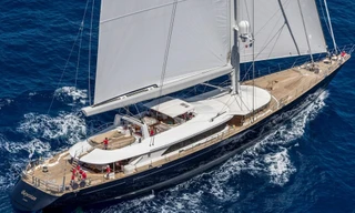 Chìm du thuyền hạng sang, tỷ phú người Anh mất tích