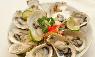 Hàu là 'Viagra' cho quý ông nhưng có thể là 'thuốc độc' với những người này