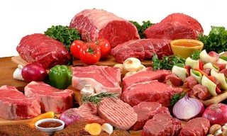 Ăn thịt theo cách này tuổi thọ rút ngắn nhanh kinh khủng, nhiều người Việt làm hằng ngày