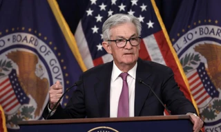 Sau khi hạ lãi suất, Chủ tịch Fed nói 'không từ chức' nếu ông Trump yêu cầu