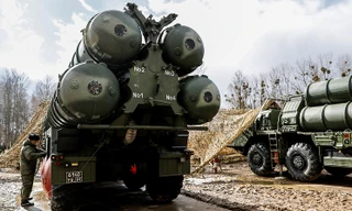 Hệ thống phòng thủ tên lửa S-400. Ảnh: Tass