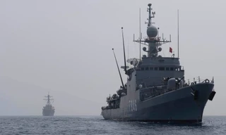 Tàu khu trục tên lửa dẫn đường USS Gonzalez